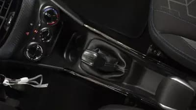 Vendo Peugeot 2008 2019 - 10850 EUR, 40800 km - AUTO.MOTO.pt