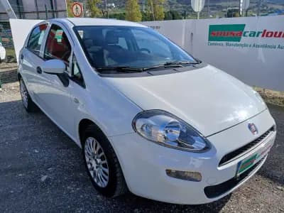 Vendo Fiat Punto 2016 - 7250 EUR, 113705 km - AUTO.MOTO.pt