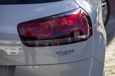 Sell Citroën C4 Picasso 2018 - 13900 EUR, 145077 km - AUTO.MOTO.pt