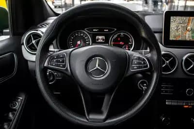 Sell Mercedes-Benz B 250 2017 - 14900 EUR, 85144 km - AUTO.MOTO.pt