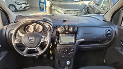 Vendo Dacia Lodgy 2021 - 15900 EUR, 130712 km - AUTO.MOTO.pt
