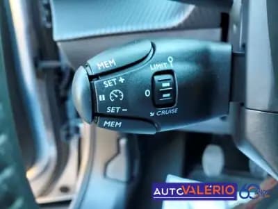 Sell Peugeot 2008 2024 - 22450 EUR, 14135 km - AUTO.MOTO.pt