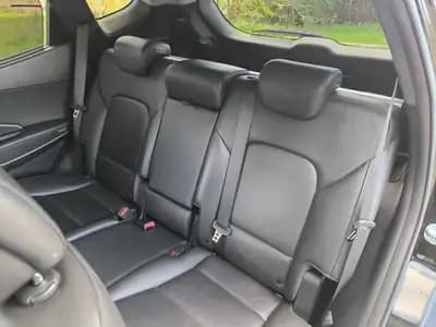 Vendo Hyundai Santa Fe 2016 - 21950 EUR, 149998 km - AUTO.MOTO.pt