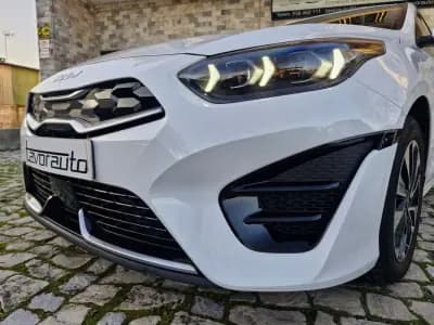 Vendo Kia Ceed SW 2023 - 23500 EUR, 82000 km - AUTO.MOTO.pt