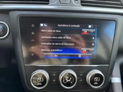 Vendo Renault Kadjar 2019 - 18900 EUR, 69446 km - AUTO.MOTO.pt