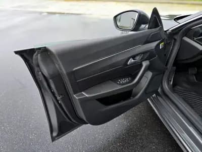 Sell Peugeot 508 SW 2021 - 15750 EUR, 170000 km - AUTO.MOTO.pt