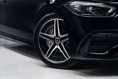 Vendo Mercedes-Benz C 300 2022 - 42950 EUR, 63000 km - AUTO.MOTO.pt