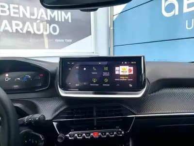 Vendo Peugeot 208 2025 - 23500 EUR, 14659 km - AUTO.MOTO.pt