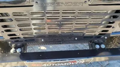 Vendo Land Rover Defender 2001 - 35000 EUR, 81787 km - AUTO.MOTO.pt