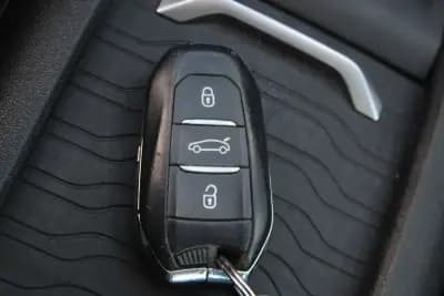 Sell Citroën C4 Grand Picasso 2017 - 12900 EUR, 175000 km - AUTO.MOTO.pt