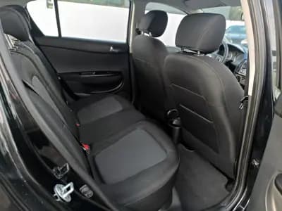 Vendo Hyundai i20 2012 - 7490 EUR, 172563 km - AUTO.MOTO.pt