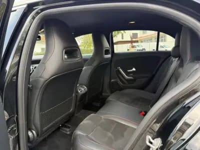 Vendo Mercedes-Benz A 180 2019 - 25999 EUR, 100000 km - AUTO.MOTO.pt