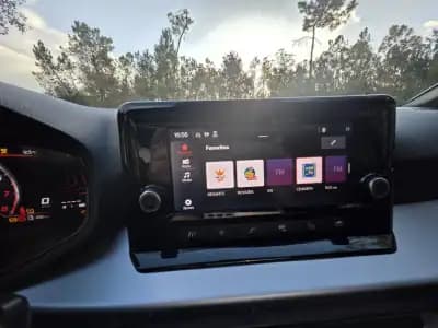 Sell SEAT Arona 2023 - 17750 EUR, 55000 km - AUTO.MOTO.pt