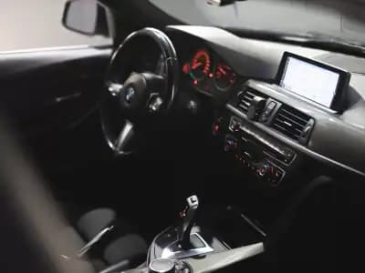 Vendo BMW 318 2014 - 15990 EUR, 248000 km - AUTO.MOTO.pt