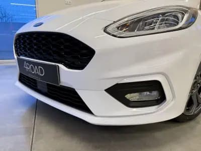 Vendo Ford Fiesta 2018 - 12500 EUR, 146800 km - AUTO.MOTO.pt
