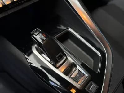 Vendo Peugeot 5008 2020 - 19990 EUR, 166000 km - AUTO.MOTO.pt