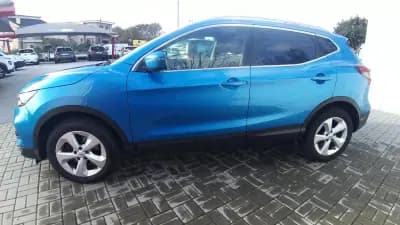 Vendo Nissan Qashqai 2018 - 18650 EUR, 149986 km - AUTO.MOTO.pt