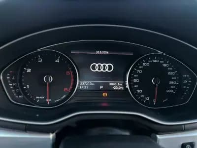 Vendo Audi A4 Avant 2020 - 24250 EUR, 235230 km - AUTO.MOTO.pt