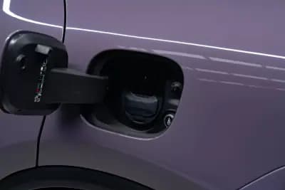 Vendo Porsche Macan 2025 - 88950 EUR, 14000 km - AUTO.MOTO.pt