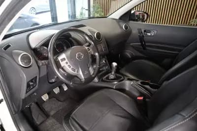 Sell Nissan Qashqai 2013 - 12500 EUR, 167922 km - AUTO.MOTO.pt