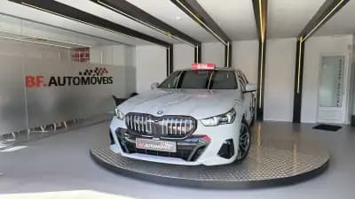 Vendo BMW 530e 2024 - 59900 EUR, 38890 km - AUTO.MOTO.pt