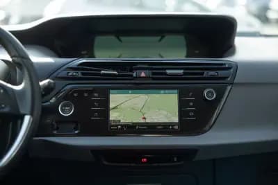 Sell Citroën C4 Spacetourer 2019 - 14550 EUR, 111820 km - AUTO.MOTO.pt