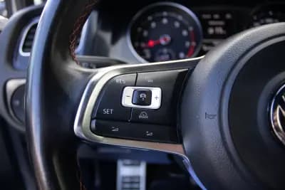 Vendo Volkswagen Golf 2014 - 19990 EUR, 167000 km - AUTO.MOTO.pt