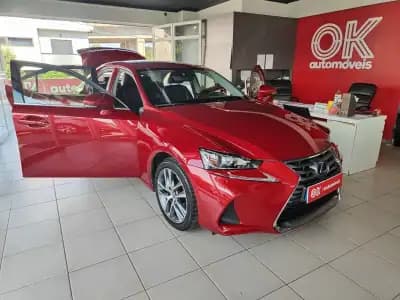Vendo Lexus IS 300H 2017 - 25900 EUR, 68000 km - AUTO.MOTO.pt