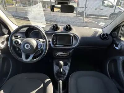 Vendo Smart 1 2017 - 10990 EUR, 119625 km - AUTO.MOTO.pt