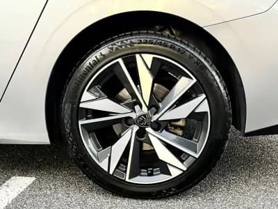 Vendo Peugeot 308 SW 2022 - 16900 EUR, 159901 km - AUTO.MOTO.pt