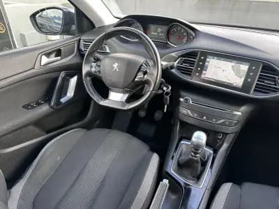 Sell Peugeot 308 SW 2016 - 8900 EUR, 200000 km - AUTO.MOTO.pt