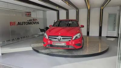 Vendo Mercedes-Benz A 160 2015 - 15900 EUR, 208637 km - AUTO.MOTO.pt
