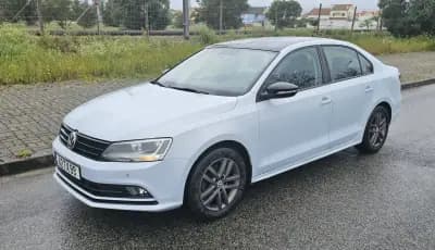 Vendo Volkswagen Jetta 2017 - 8990 EUR, 260000 km - AUTO.MOTO.pt
