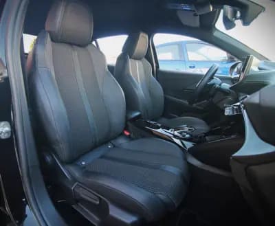 Sell Peugeot e-208 2020 - 17450 EUR, 60000 km - AUTO.MOTO.pt