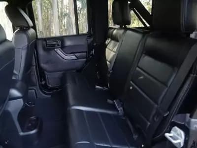 Sell Jeep Wrangler Unlimited 2013 - 44950 EUR, 172557 km - AUTO.MOTO.pt