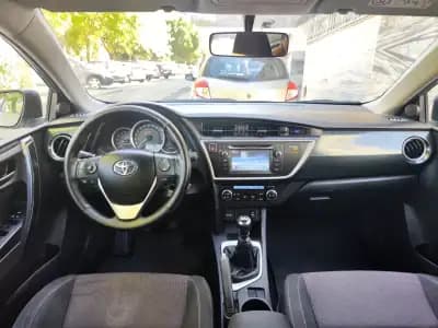 Vendo Toyota Auris Touring Sports 2015 - 12980 EUR, 229000 km - AUTO.MOTO.pt