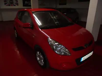 Vendo Hyundai i20 2011 - 5500 EUR, 141000 km - AUTO.MOTO.pt