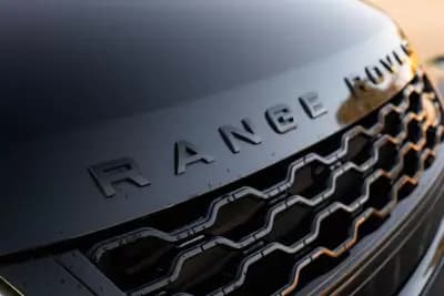 Vendo Land Rover Range Rover Evoque 2020 - 32999 EUR, 93000 km - AUTO.MOTO.pt