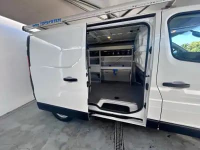 Sell Opel Vivaro 2020 - 18990 EUR, 130929 km - AUTO.MOTO.pt