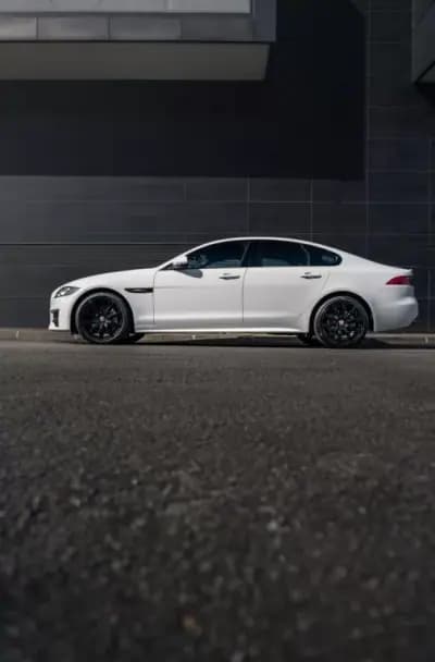 Vendo Jaguar XF 2017 - 24990 EUR, 145800 km - AUTO.MOTO.pt