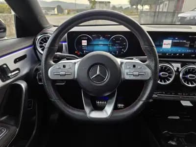 Vendo Mercedes-Benz CLA 180 2020 - 31990 EUR, 97000 km - AUTO.MOTO.pt