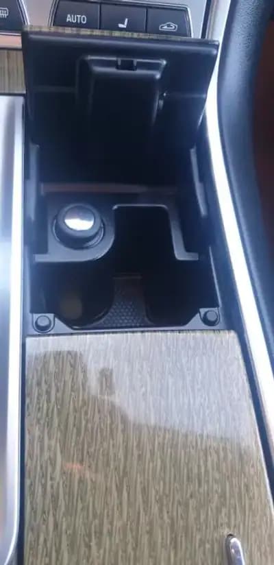 Sell Jaguar XF Sportbrake 2015 - 19990 EUR, 179000 km - AUTO.MOTO.pt