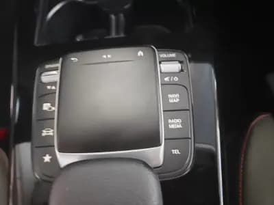 Vendo Mercedes-Benz A 220 Limousine 2020 - 30900 EUR, 30000 km - AUTO.MOTO.pt