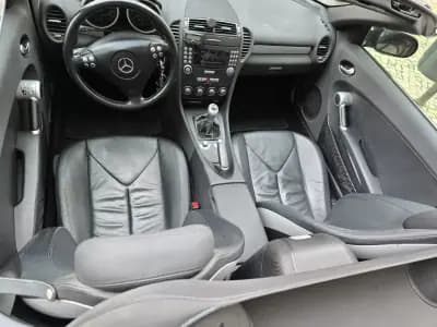 Vendo Mercedes-Benz SLK 200 2005 - 13500 EUR, 158448 km - AUTO.MOTO.pt