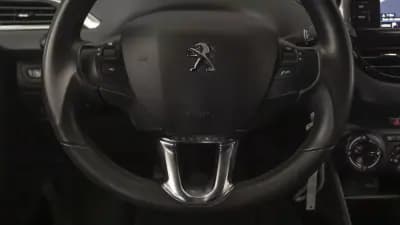 Vendo Peugeot 2008 2019 - 10850 EUR, 40800 km - AUTO.MOTO.pt