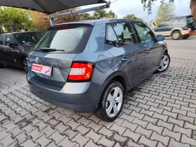 Vendo Skoda Fabia 2015 - 11900 EUR, 130000 km - AUTO.MOTO.pt