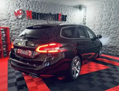 Vendo Peugeot 308 2020 - 23990 EUR, 32813 km - AUTO.MOTO.pt