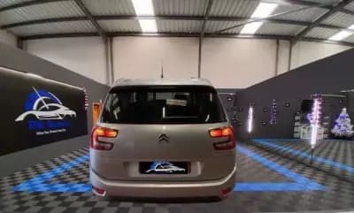 Vendo Citroën C4 Spacetourer 2022 - 12990 EUR, 103300 km - AUTO.MOTO.pt