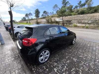 Vendo Mercedes-Benz A 180 2013 - 14900 EUR, 169000 km - AUTO.MOTO.pt