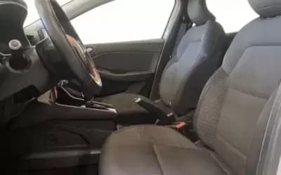 Sell Renault Clio 2021 - 18490 EUR, 45700 km - AUTO.MOTO.pt